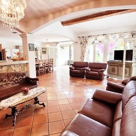 Provencale A Maxime, Golf De Saint Tropez * Сент-Максім