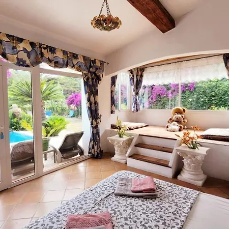 Provencale A Maxime, Golf De Saint Tropez * Сент-Максім